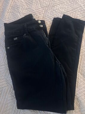 Black High-Waist Skinny Jeans